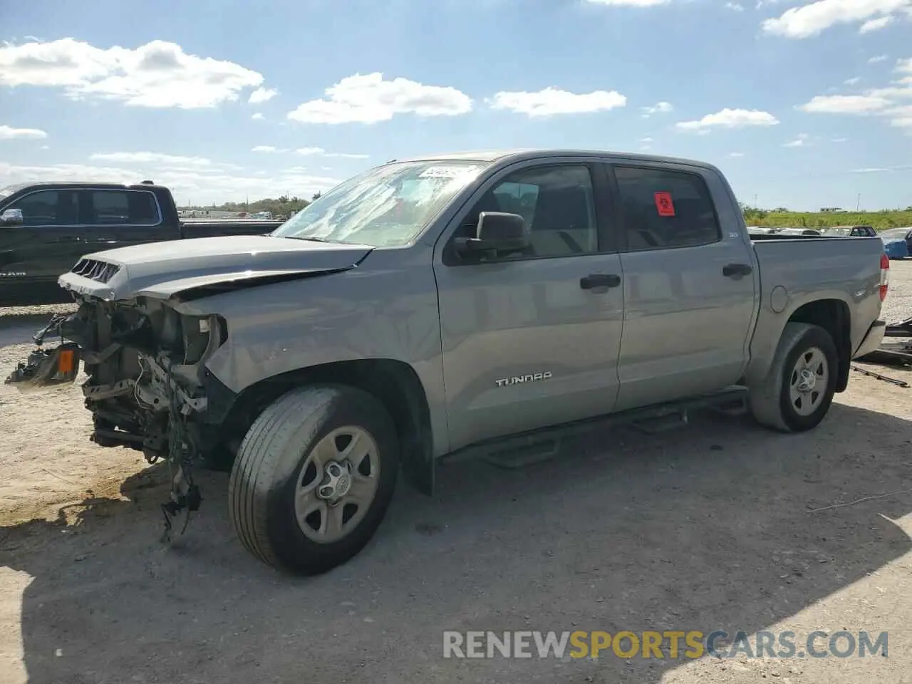 1 Photograph of a damaged car 5TFEM5F10KX141846 TOYOTA TUNDRA 2019