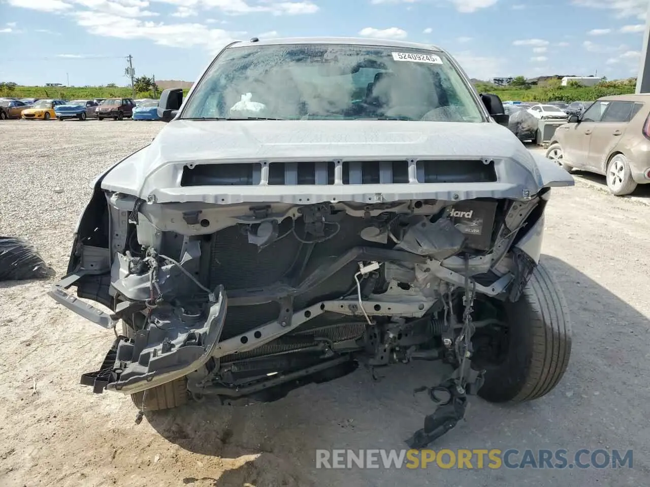 5 Photograph of a damaged car 5TFEM5F10KX141846 TOYOTA TUNDRA 2019