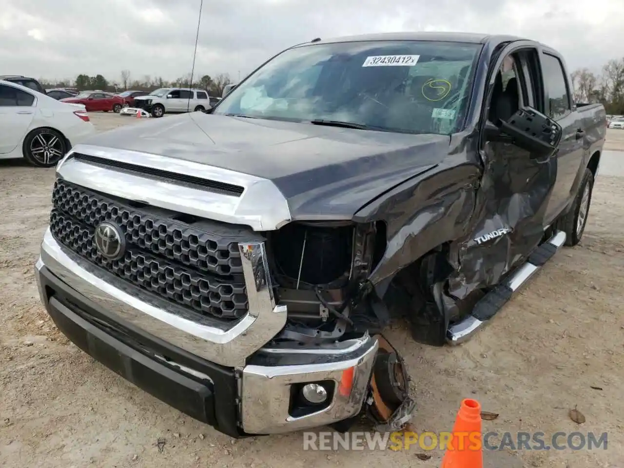 2 Photograph of a damaged car 5TFEM5F10KX142074 TOYOTA TUNDRA 2019