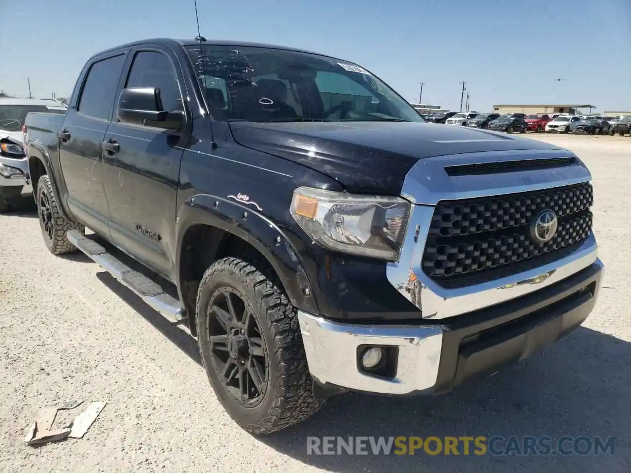 1 Photograph of a damaged car 5TFEM5F15KX134763 TOYOTA TUNDRA 2019