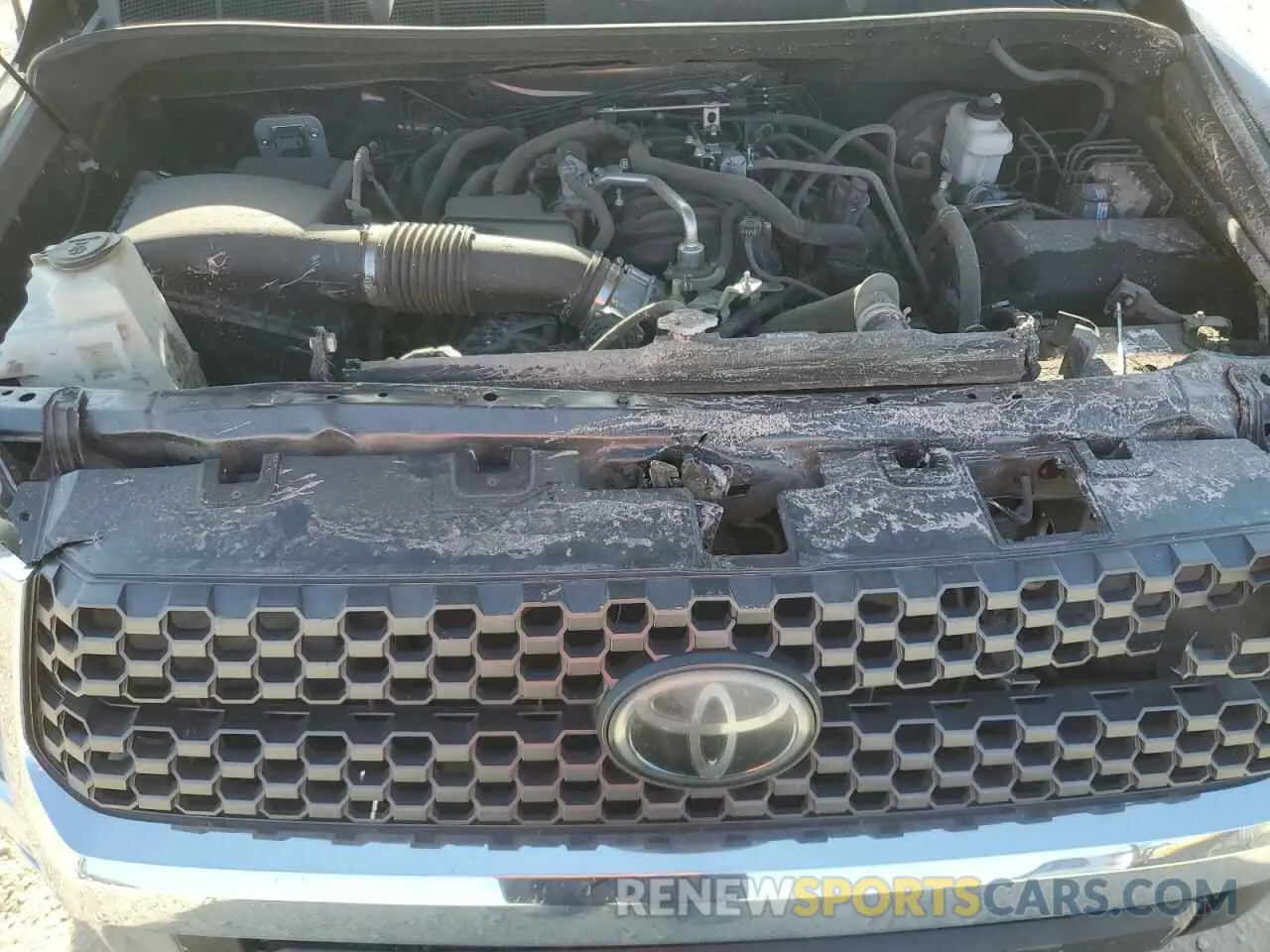 12 Photograph of a damaged car 5TFEM5F15KX138232 TOYOTA TUNDRA 2019