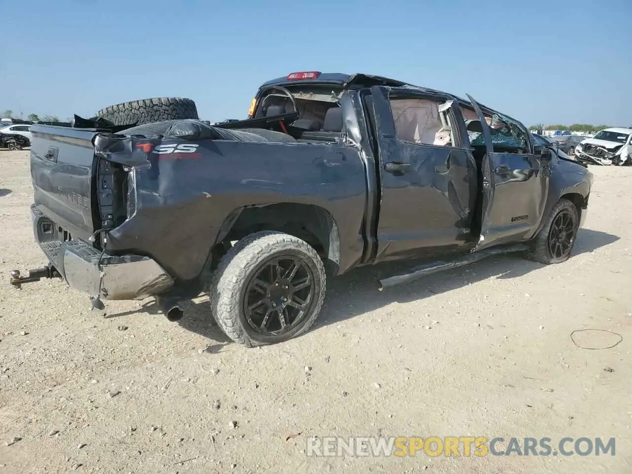 3 Photograph of a damaged car 5TFEM5F15KX138232 TOYOTA TUNDRA 2019