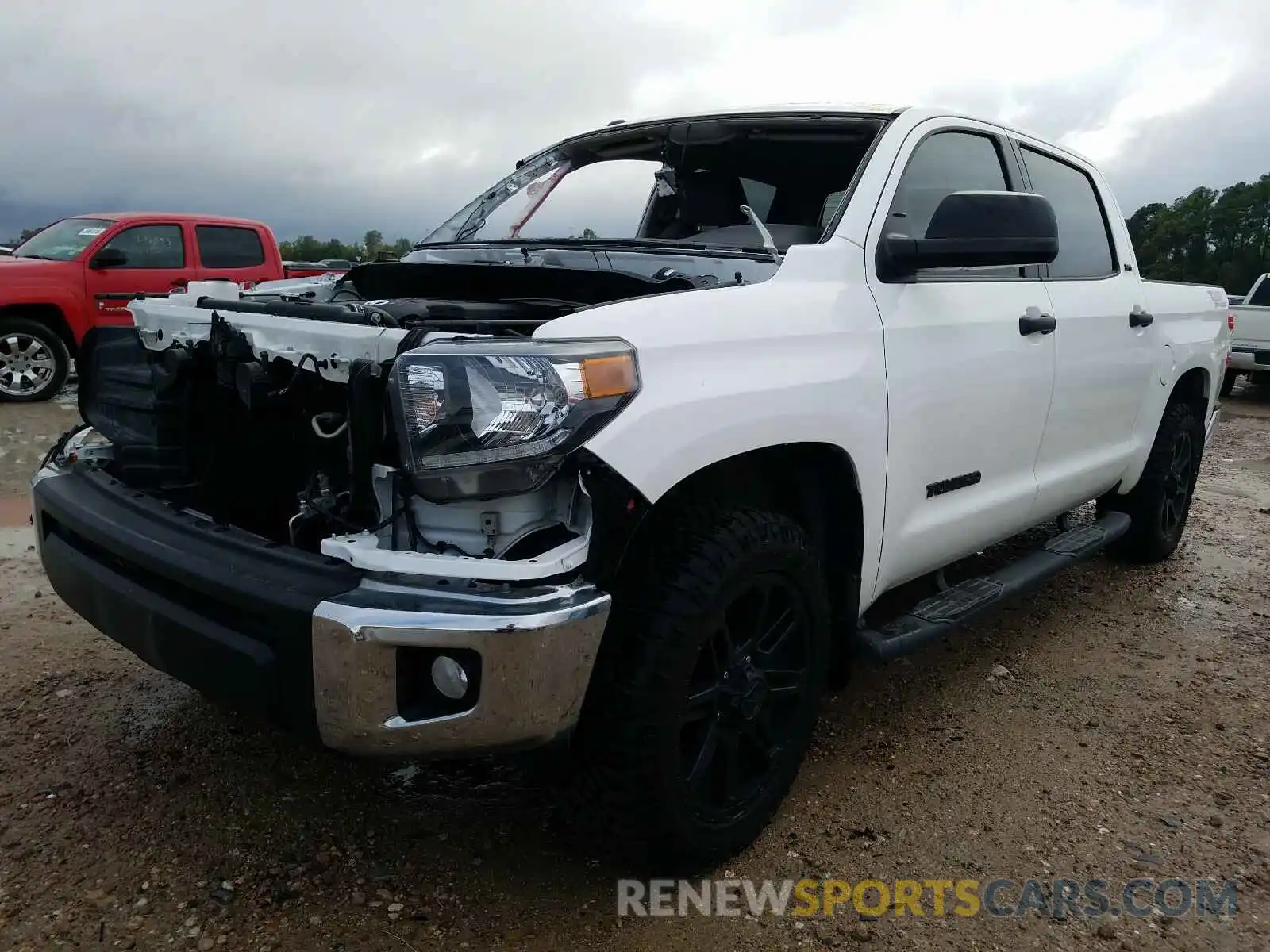 2 Photograph of a damaged car 5TFEM5F17KX137499 TOYOTA TUNDRA 2019