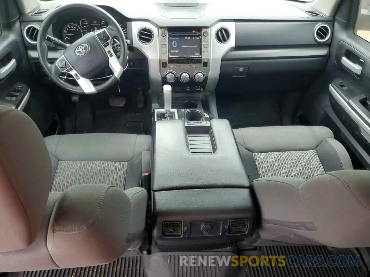 8 Photograph of a damaged car 5TFEM5F19KX136130 TOYOTA TUNDRA 2019