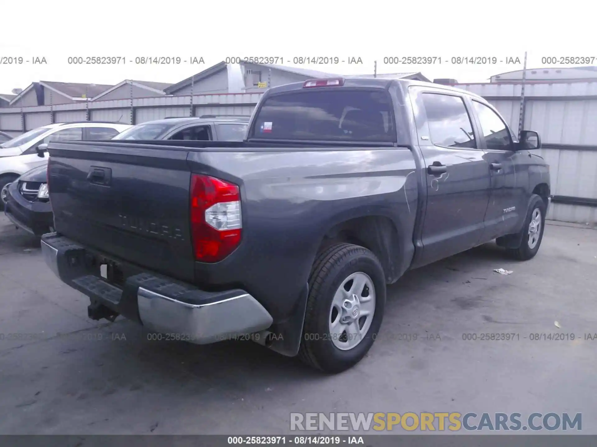 4 Photograph of a damaged car 5TFEM5F19KX136550 TOYOTA TUNDRA 2019