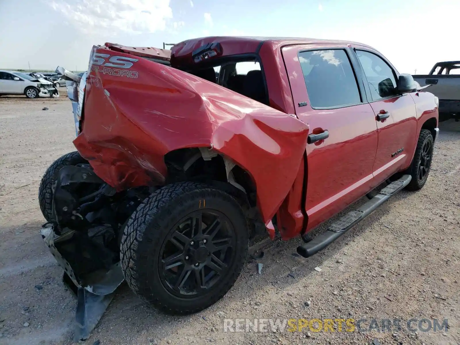 4 Photograph of a damaged car 5TFEM5F19KX139285 TOYOTA TUNDRA 2019