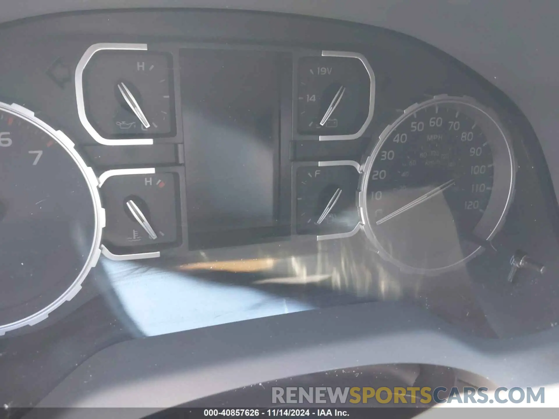 7 Photograph of a damaged car 5TFEY5F10KX251624 TOYOTA TUNDRA 2019