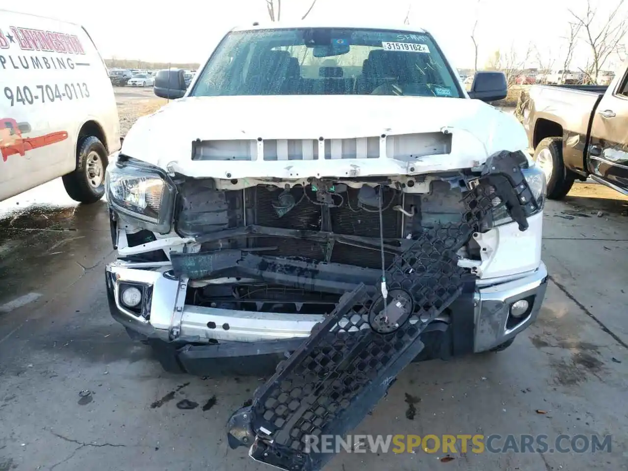 9 Photograph of a damaged car 5TFEY5F11KX253480 TOYOTA TUNDRA 2019