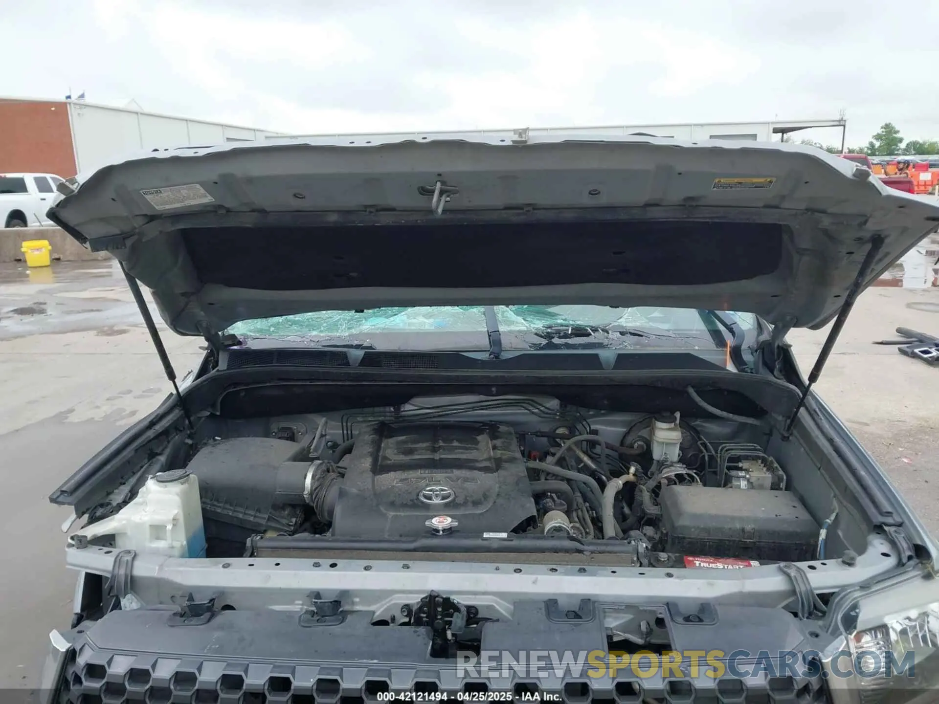 10 Photograph of a damaged car 5TFEY5F12KX245761 TOYOTA TUNDRA 2019