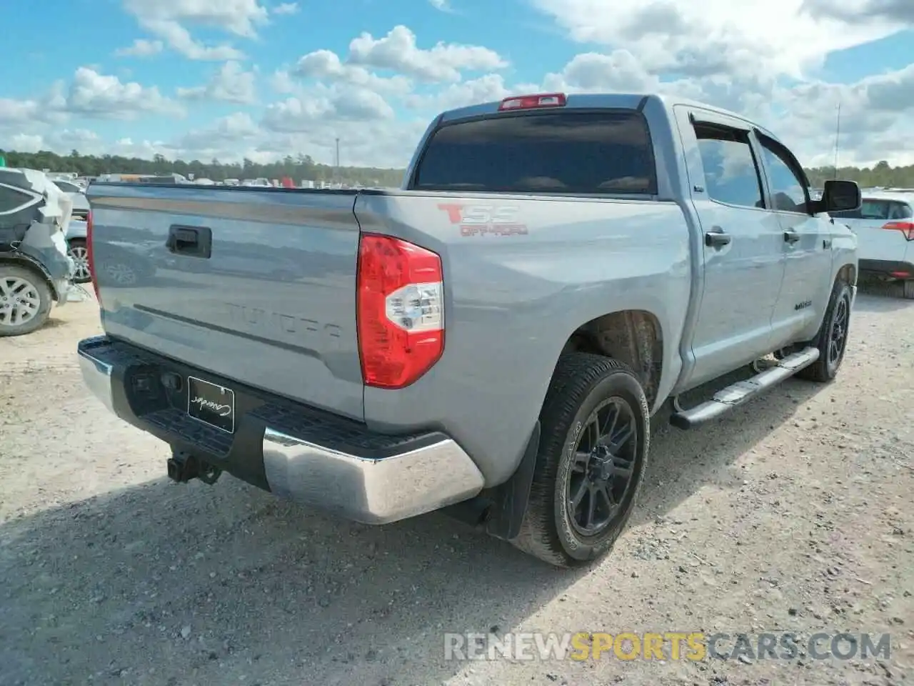 4 Photograph of a damaged car 5TFEY5F12KX253536 TOYOTA TUNDRA 2019