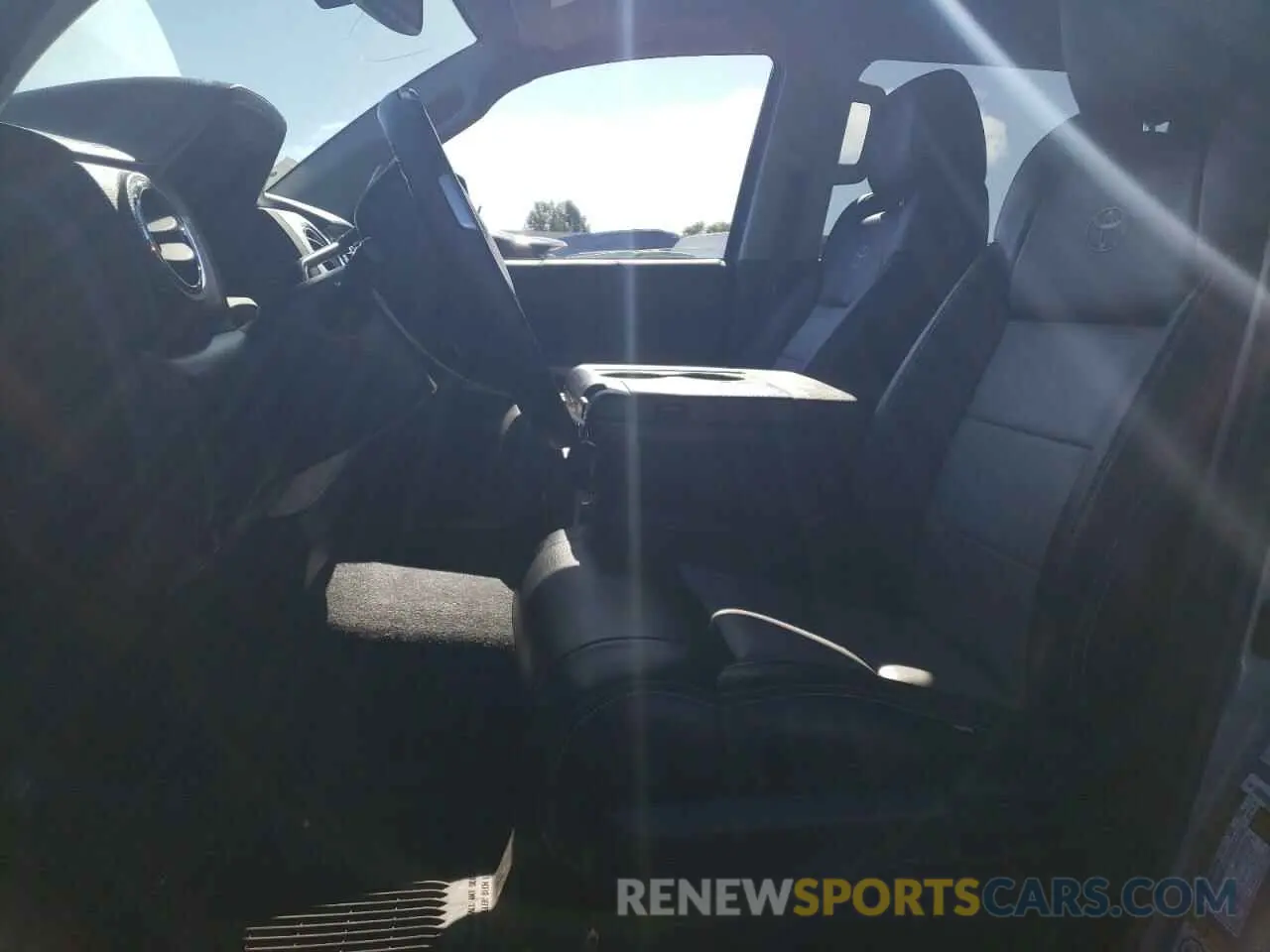 7 Photograph of a damaged car 5TFEY5F13KX250371 TOYOTA TUNDRA 2019