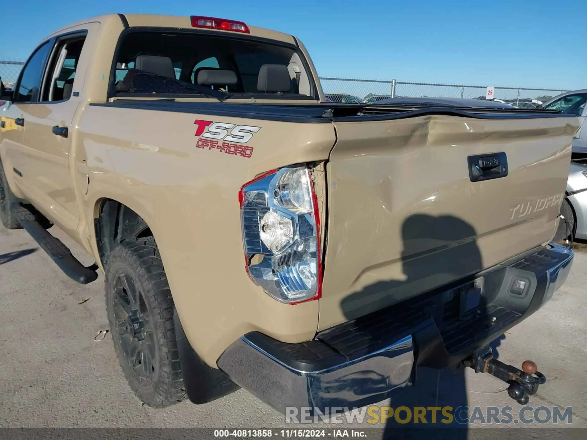 17 Photograph of a damaged car 5TFEY5F13KX251231 TOYOTA TUNDRA 2019