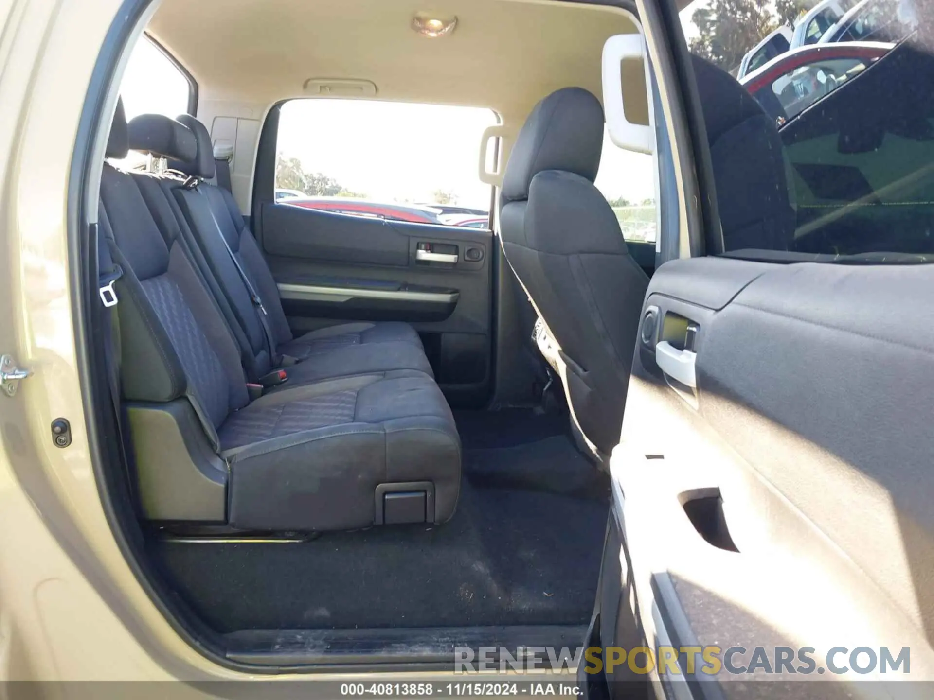 8 Photograph of a damaged car 5TFEY5F13KX251231 TOYOTA TUNDRA 2019