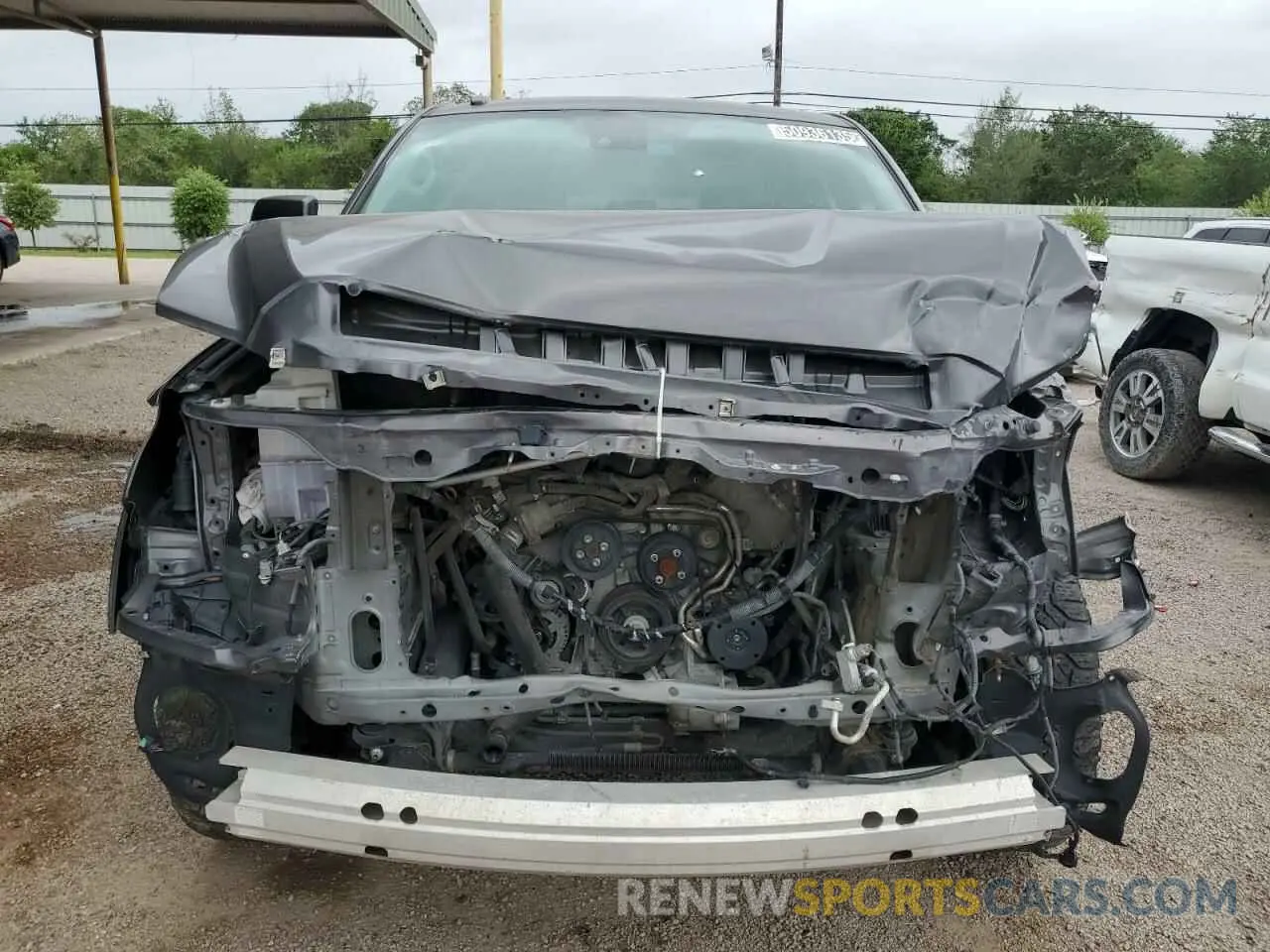 5 Photograph of a damaged car 5TFEY5F15KX249108 TOYOTA TUNDRA 2019