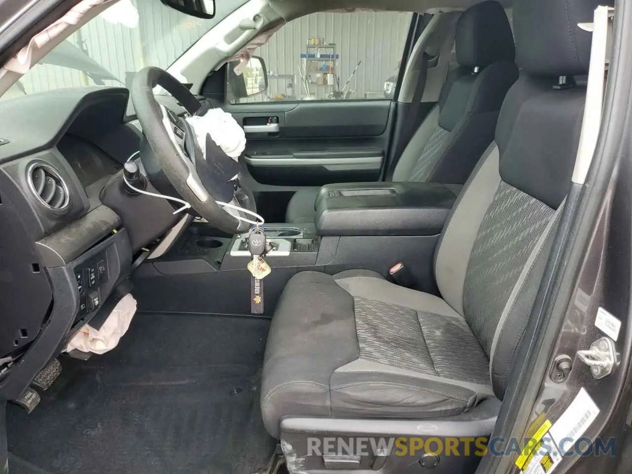 7 Photograph of a damaged car 5TFEY5F15KX249108 TOYOTA TUNDRA 2019