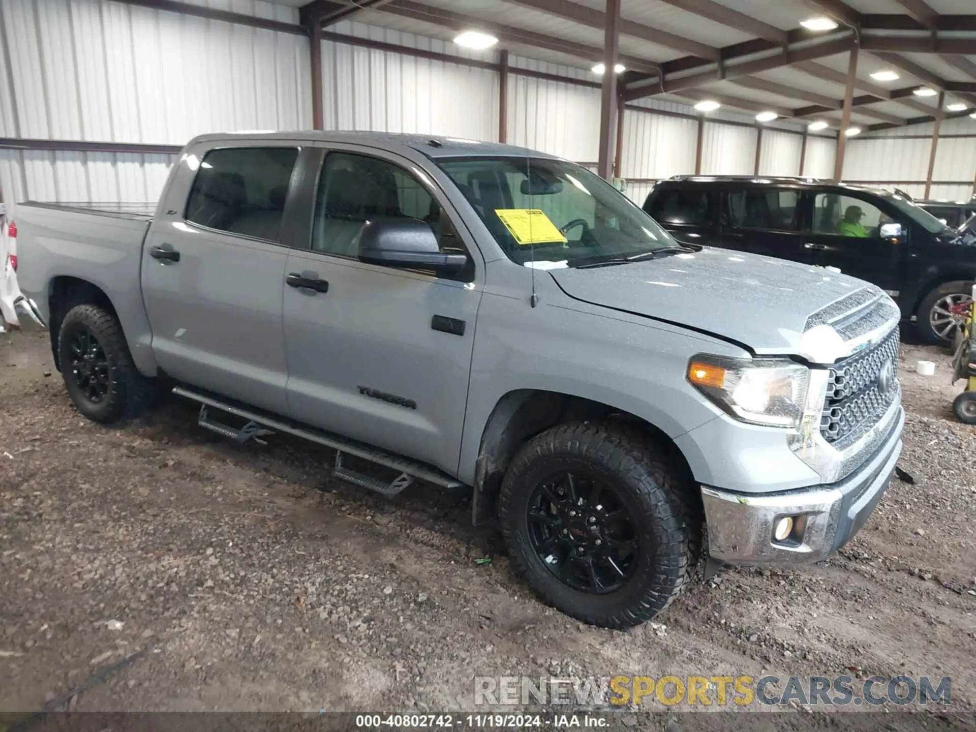 1 Photograph of a damaged car 5TFEY5F15KX253952 TOYOTA TUNDRA 2019