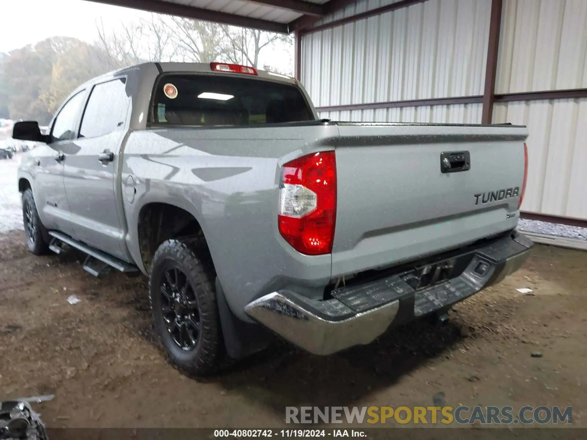 6 Photograph of a damaged car 5TFEY5F15KX253952 TOYOTA TUNDRA 2019