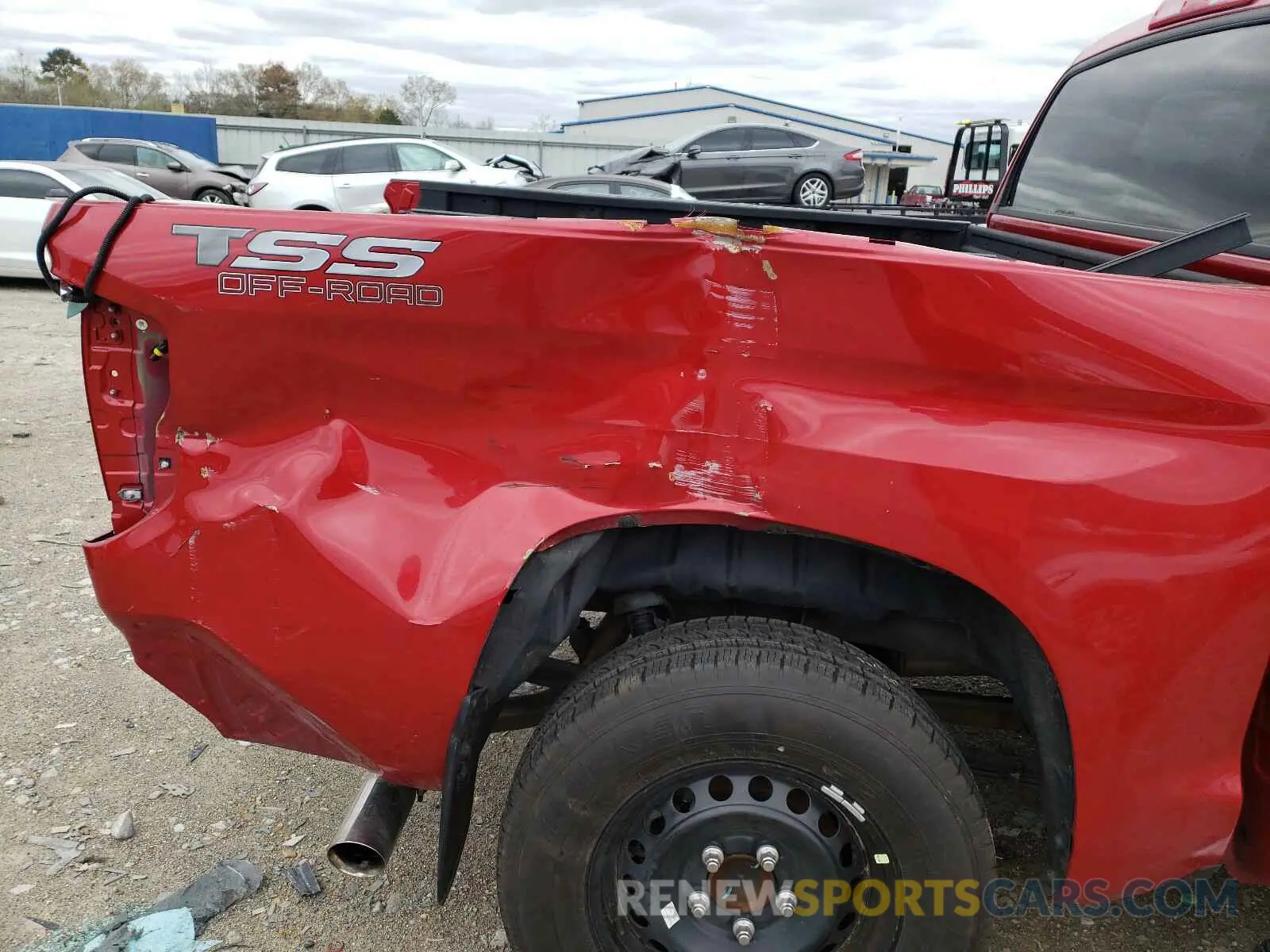 9 Photograph of a damaged car 5TFEY5F16KX254351 TOYOTA TUNDRA 2019