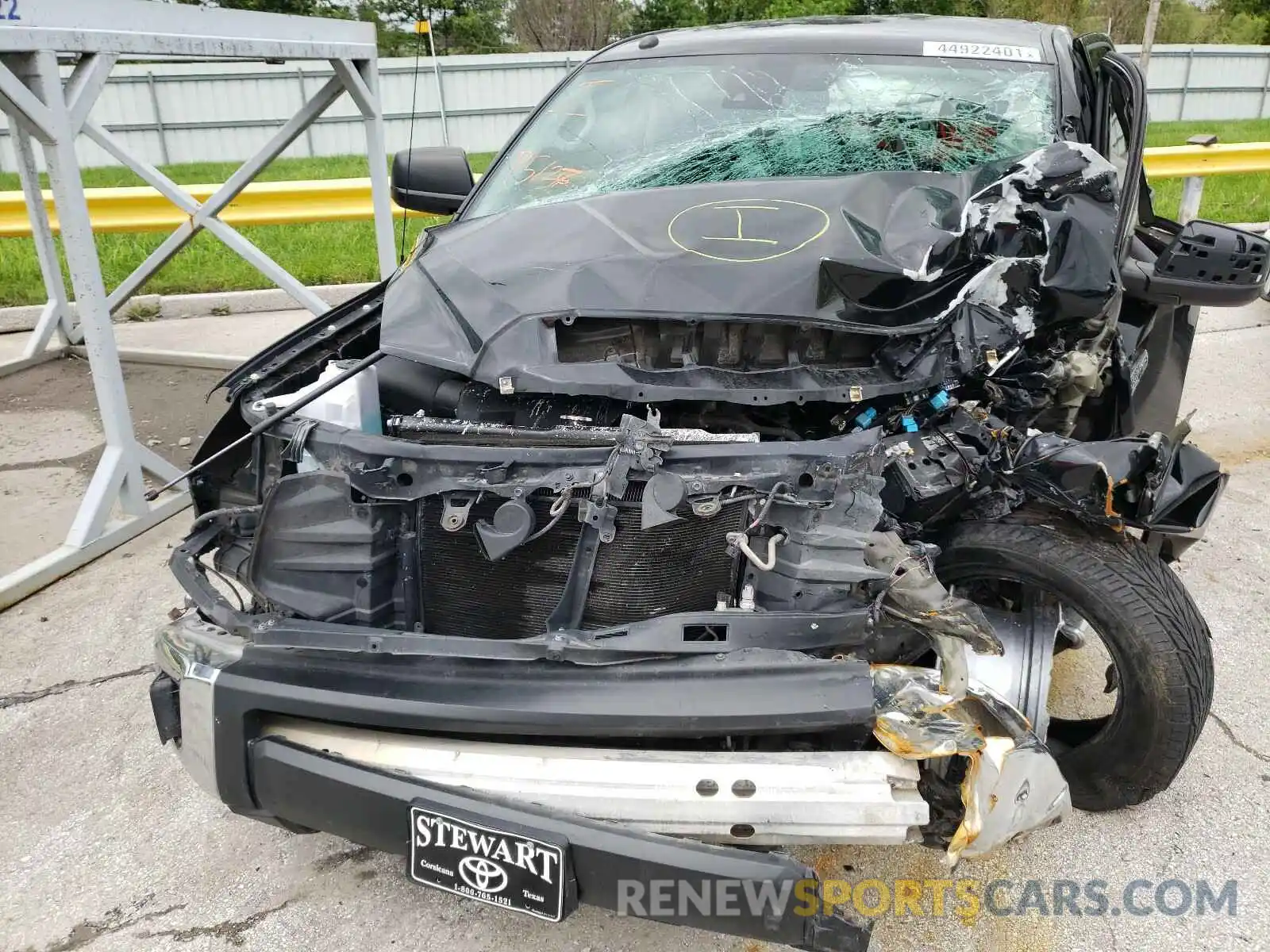 7 Photograph of a damaged car 5TFEY5F17KX250406 TOYOTA TUNDRA 2019