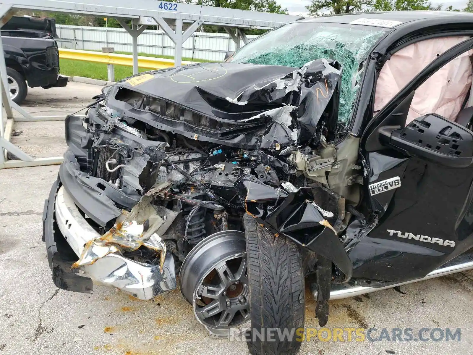 9 Photograph of a damaged car 5TFEY5F17KX250406 TOYOTA TUNDRA 2019