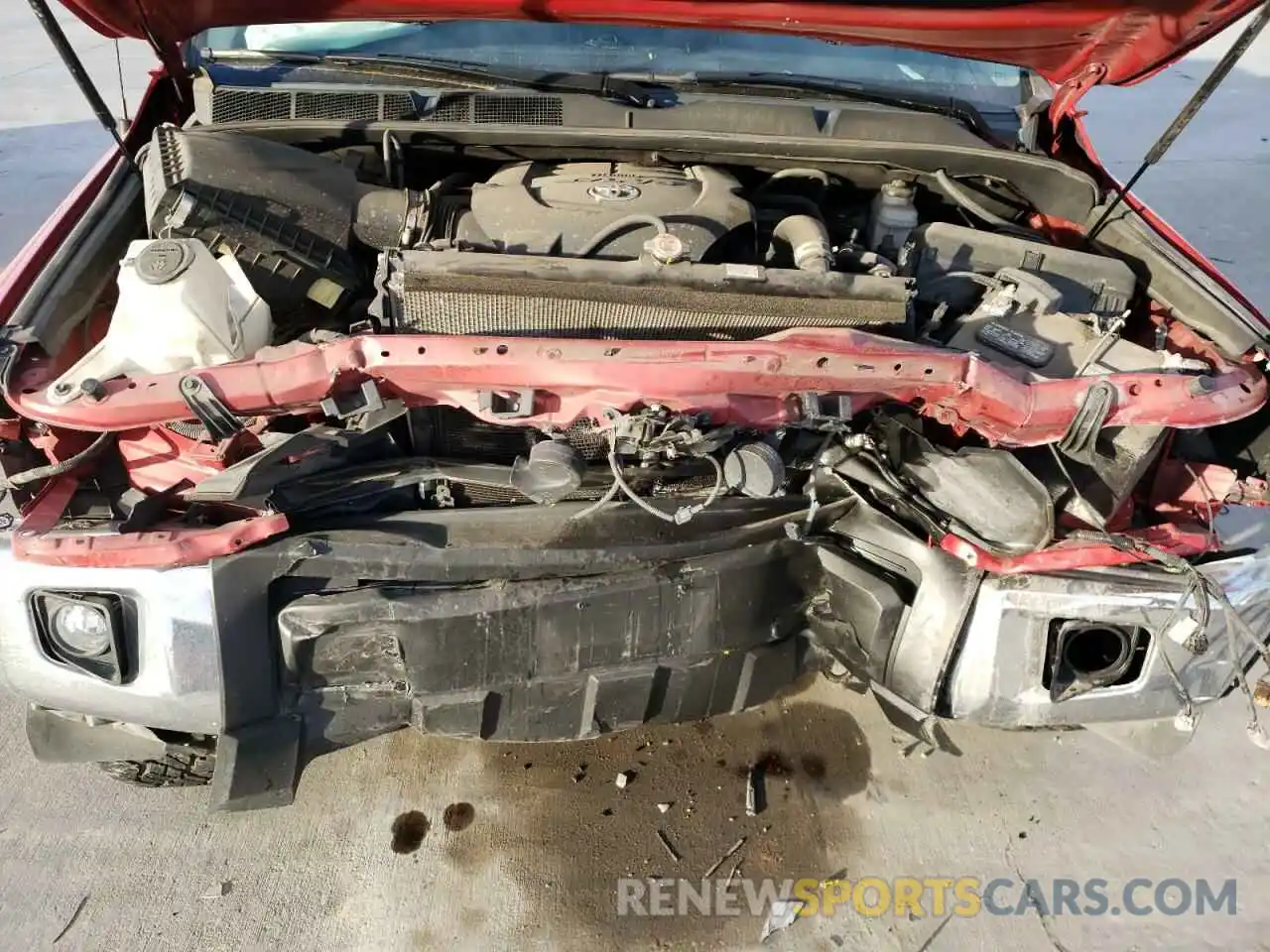 7 Photograph of a damaged car 5TFEY5F17KX250468 TOYOTA TUNDRA 2019