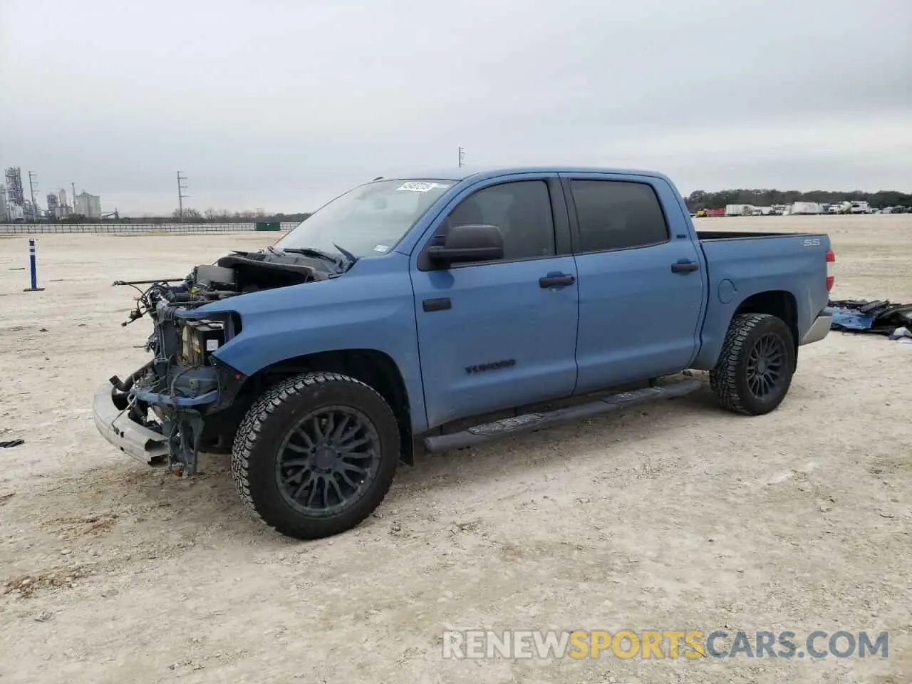 1 Photograph of a damaged car 5TFEY5F18KX246056 TOYOTA TUNDRA 2019
