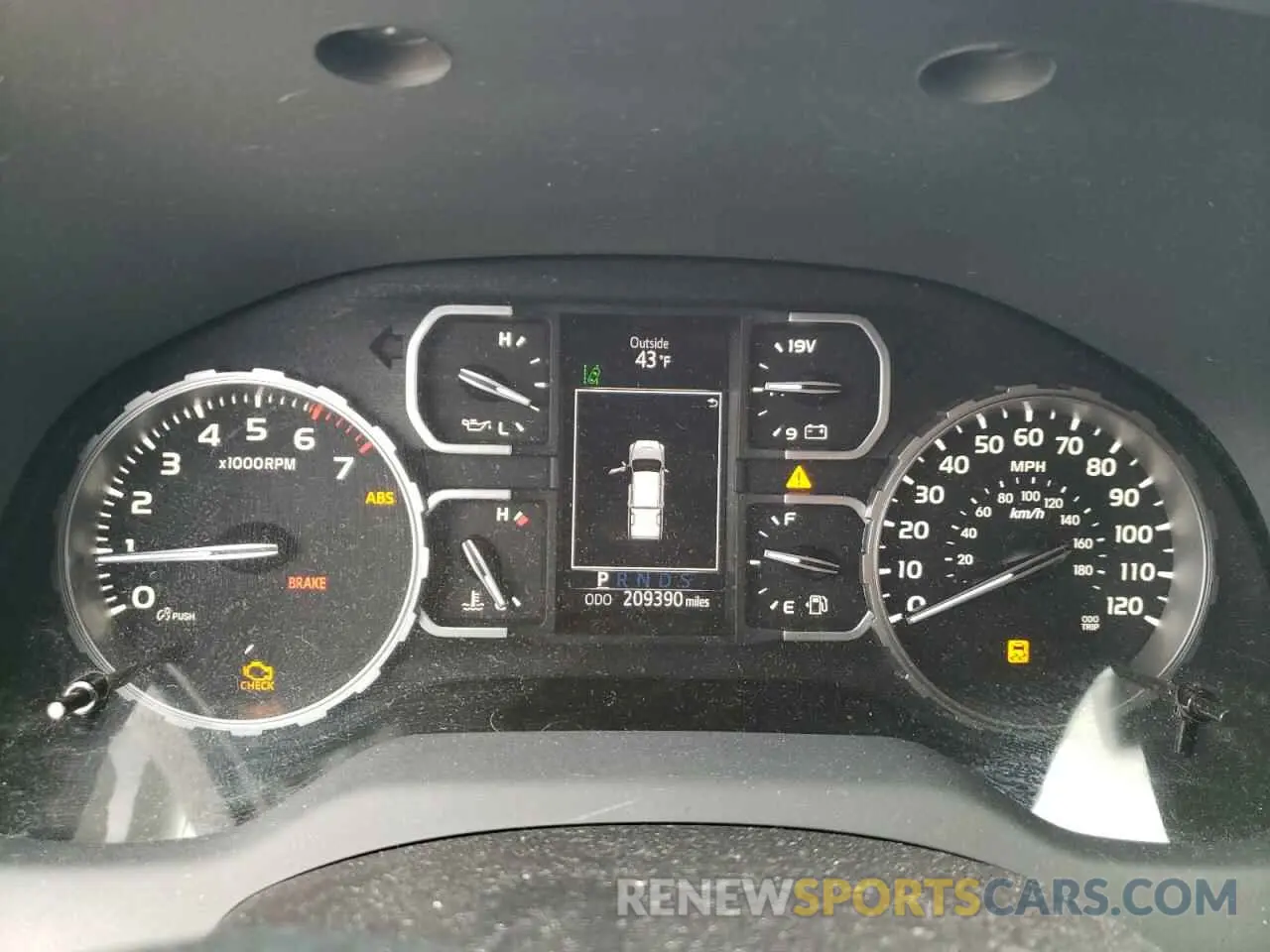 9 Photograph of a damaged car 5TFEY5F18KX246056 TOYOTA TUNDRA 2019