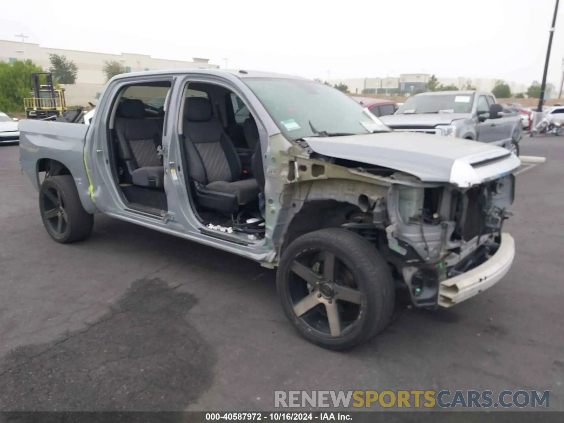 6 Photograph of a damaged car 5TFEY5F18KX247157 TOYOTA TUNDRA 2019