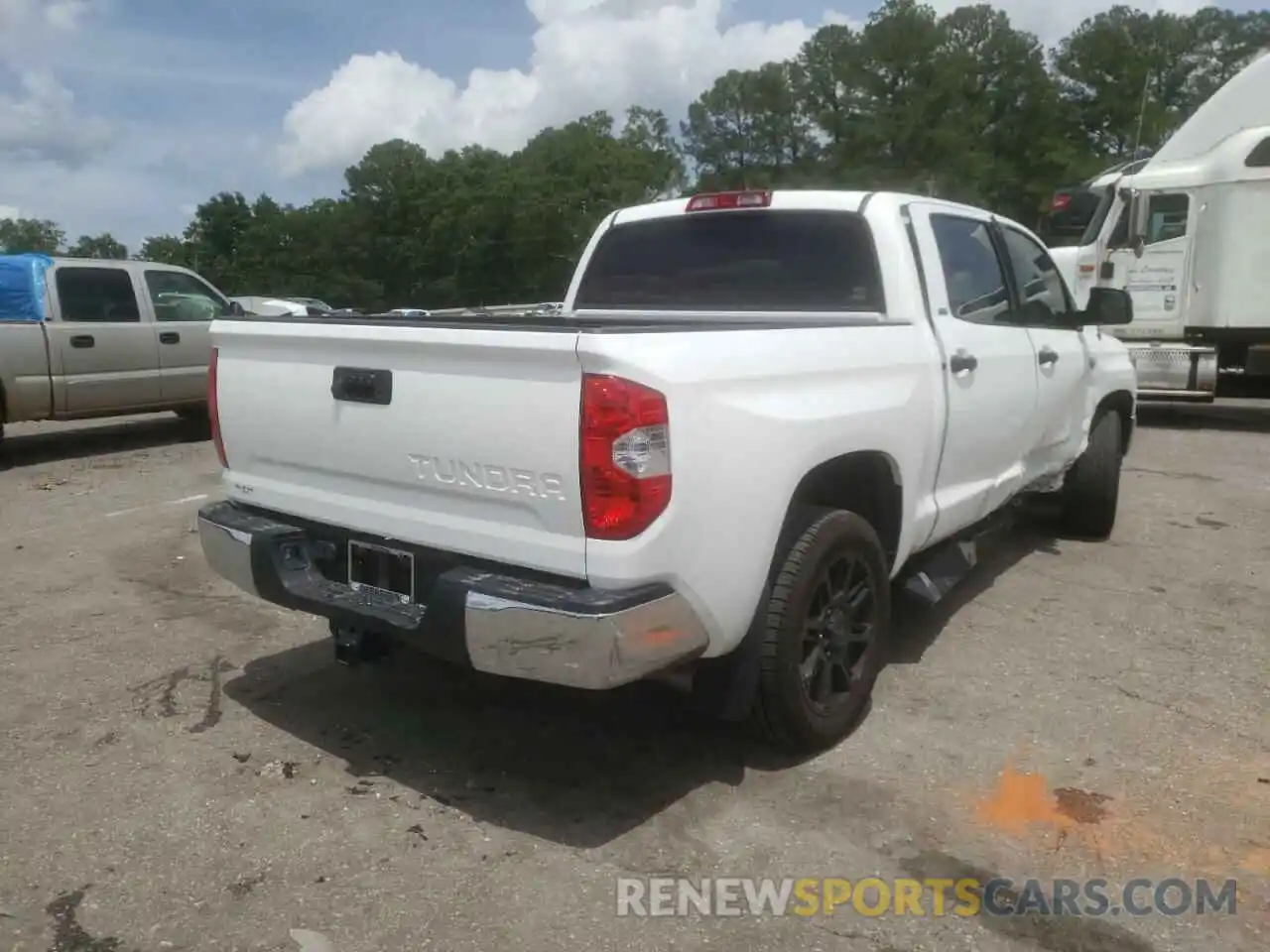 4 Photograph of a damaged car 5TFEY5F18KX248292 TOYOTA TUNDRA 2019