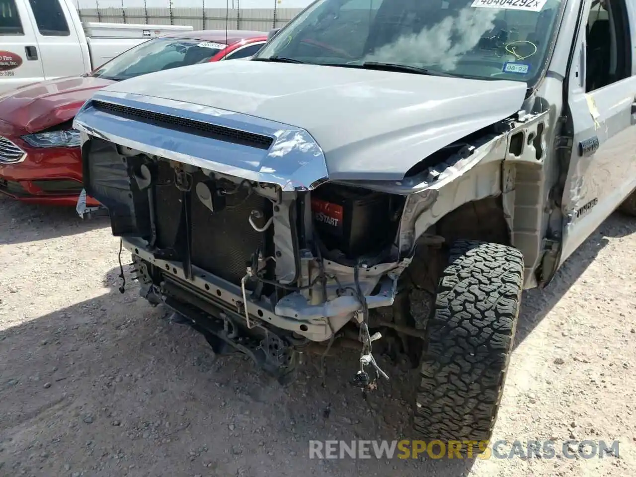 9 Photograph of a damaged car 5TFEY5F19KX244798 TOYOTA TUNDRA 2019