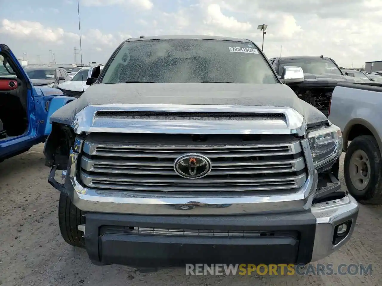 5 Photograph of a damaged car 5TFFY5F16KX248702 TOYOTA TUNDRA 2019