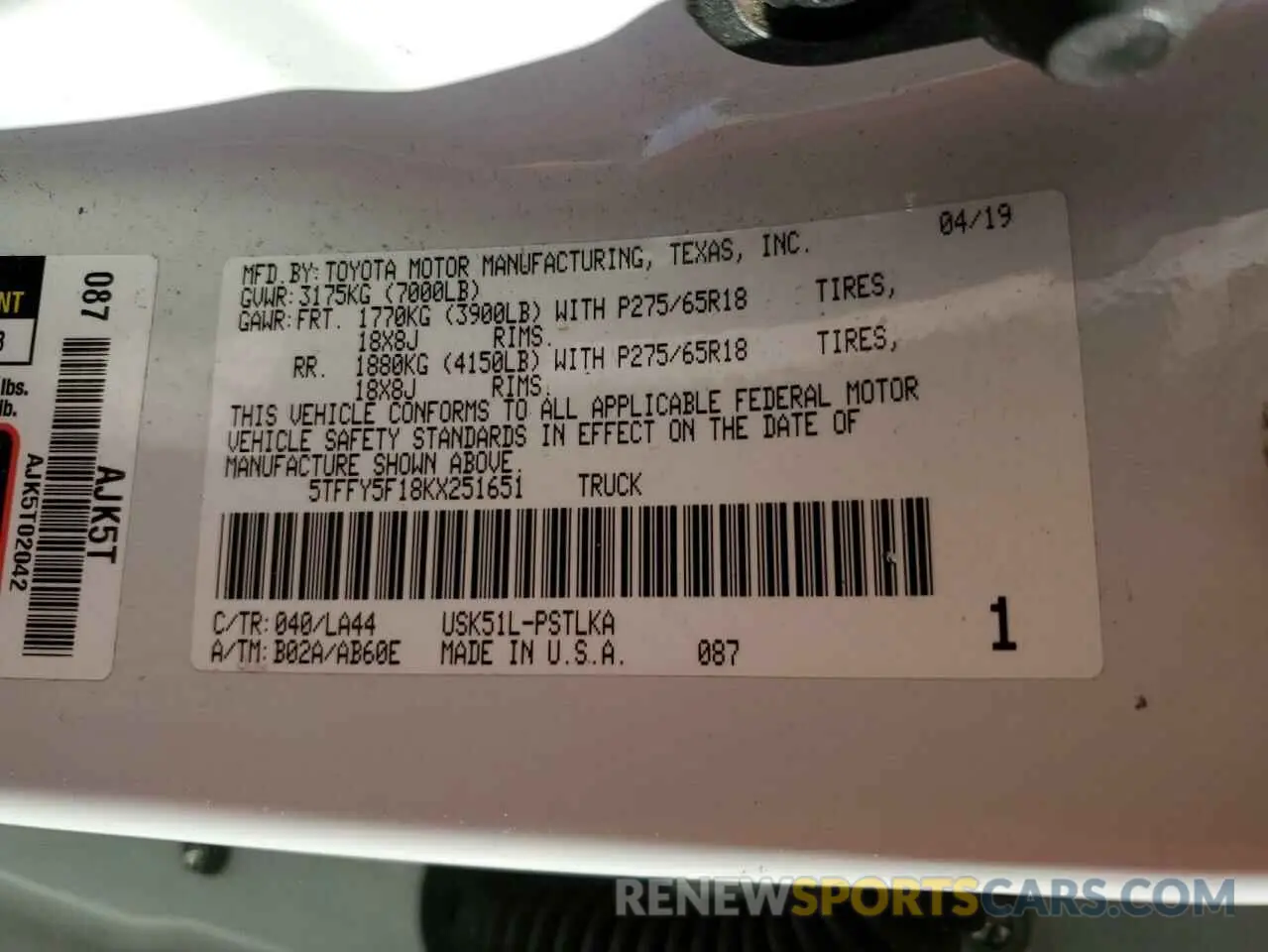 12 Photograph of a damaged car 5TFFY5F18KX251651 TOYOTA TUNDRA 2019
