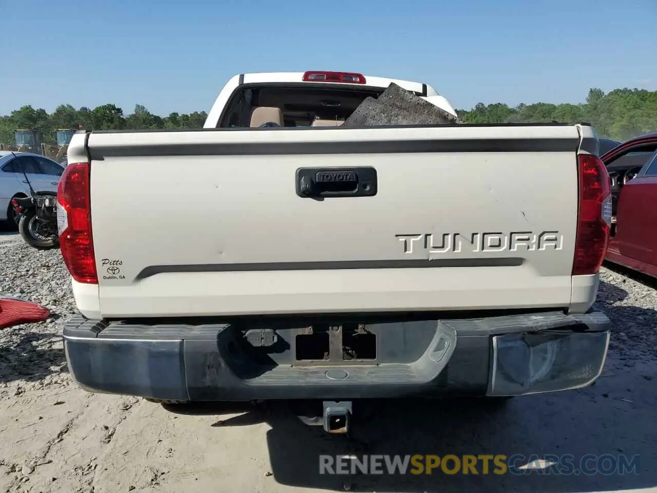 6 Photograph of a damaged car 5TFFY5F18KX251651 TOYOTA TUNDRA 2019