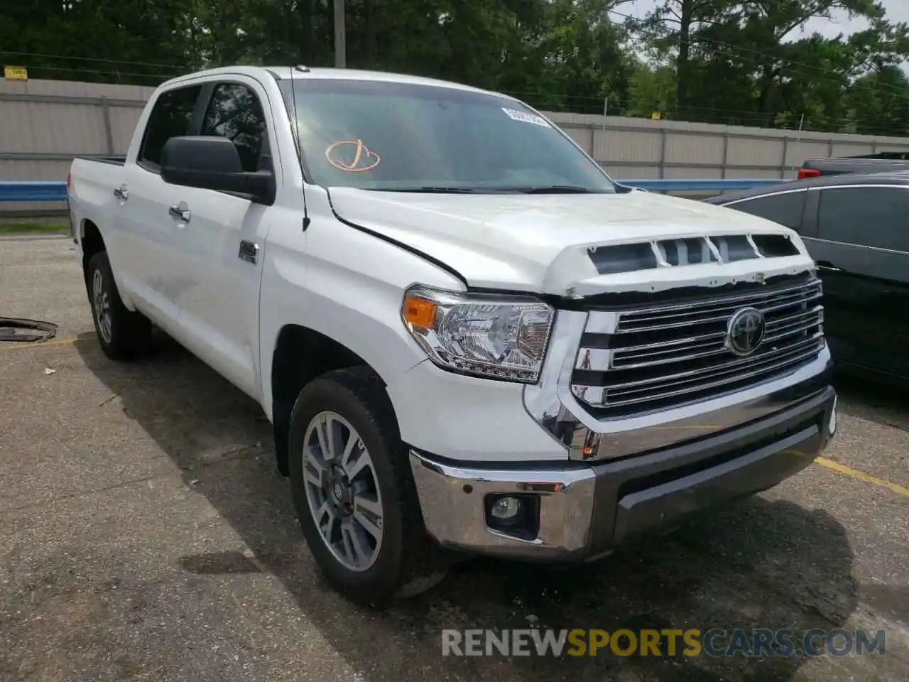 1 Photograph of a damaged car 5TFGY5F12KX244148 TOYOTA TUNDRA 2019