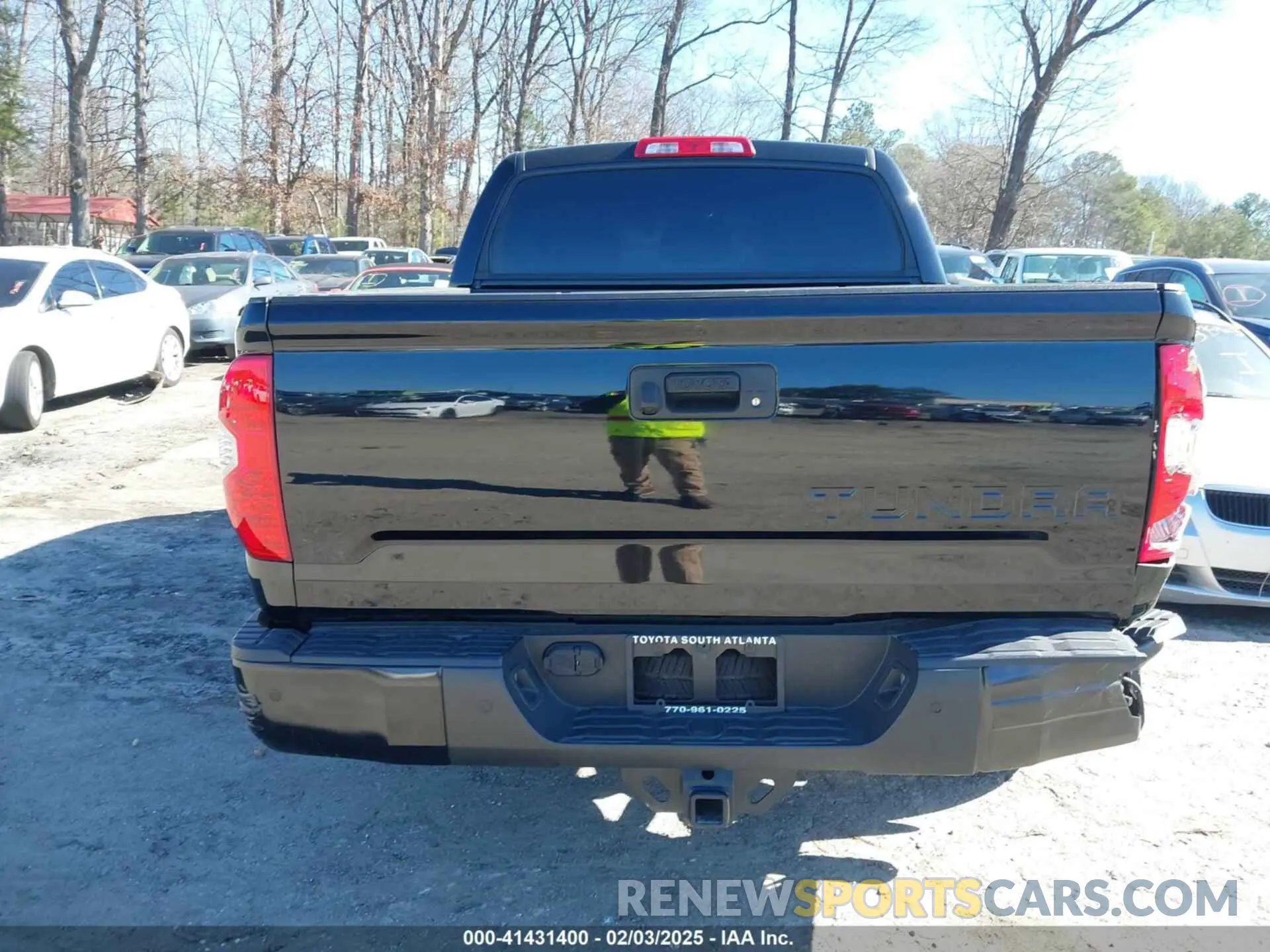 16 Photograph of a damaged car 5TFGY5F14KX246340 TOYOTA TUNDRA 2019