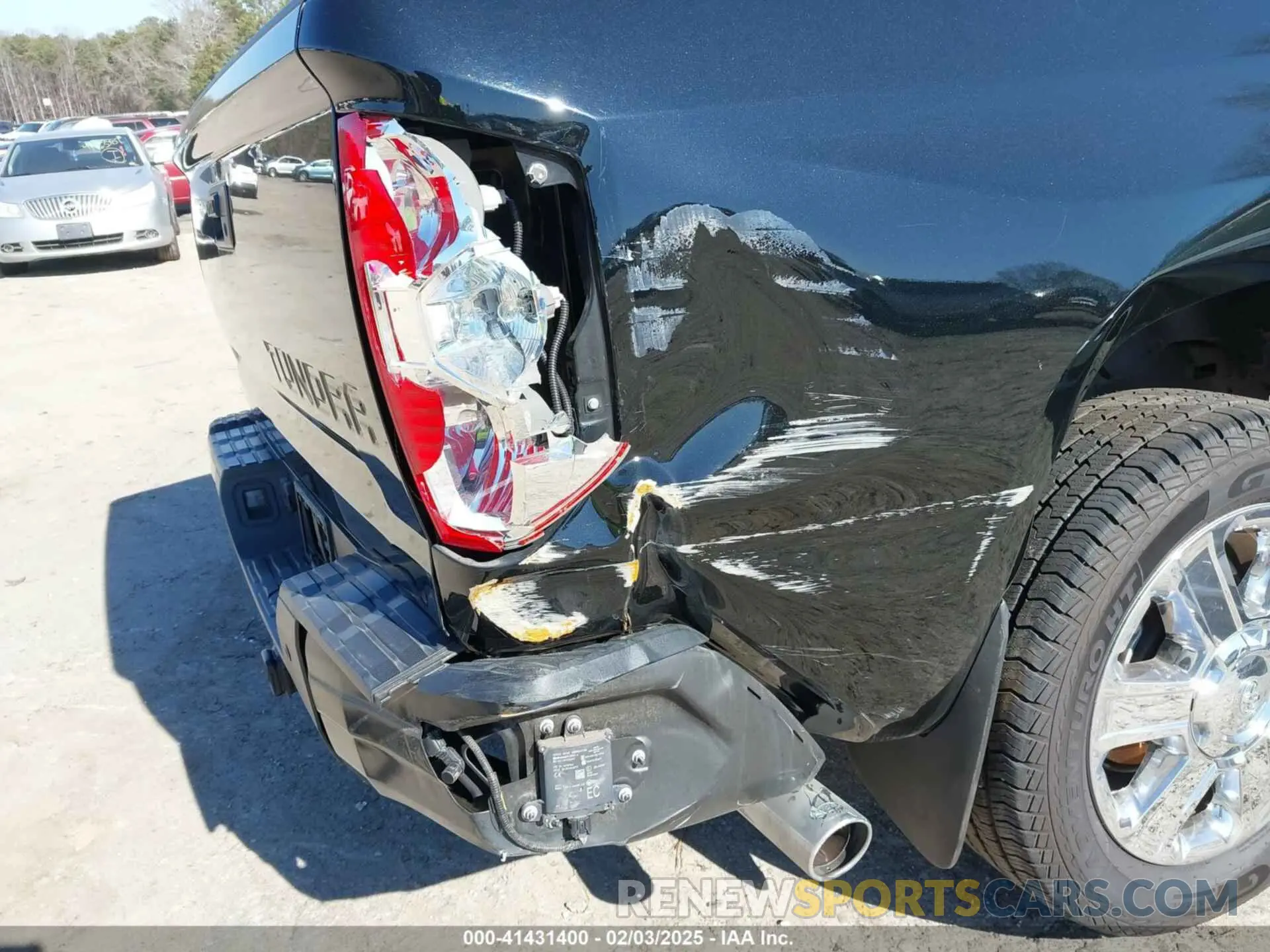 20 Photograph of a damaged car 5TFGY5F14KX246340 TOYOTA TUNDRA 2019