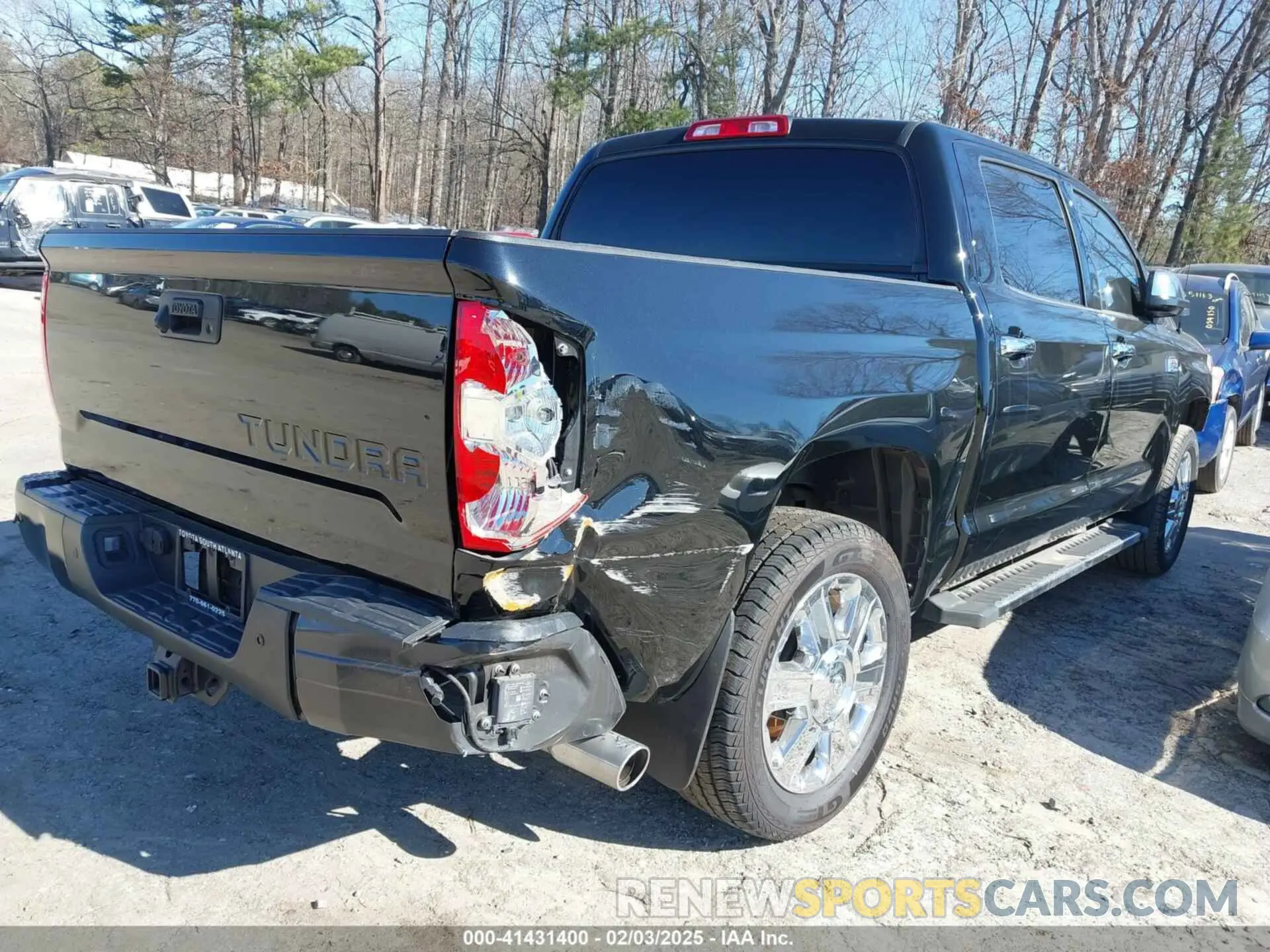 4 Photograph of a damaged car 5TFGY5F14KX246340 TOYOTA TUNDRA 2019