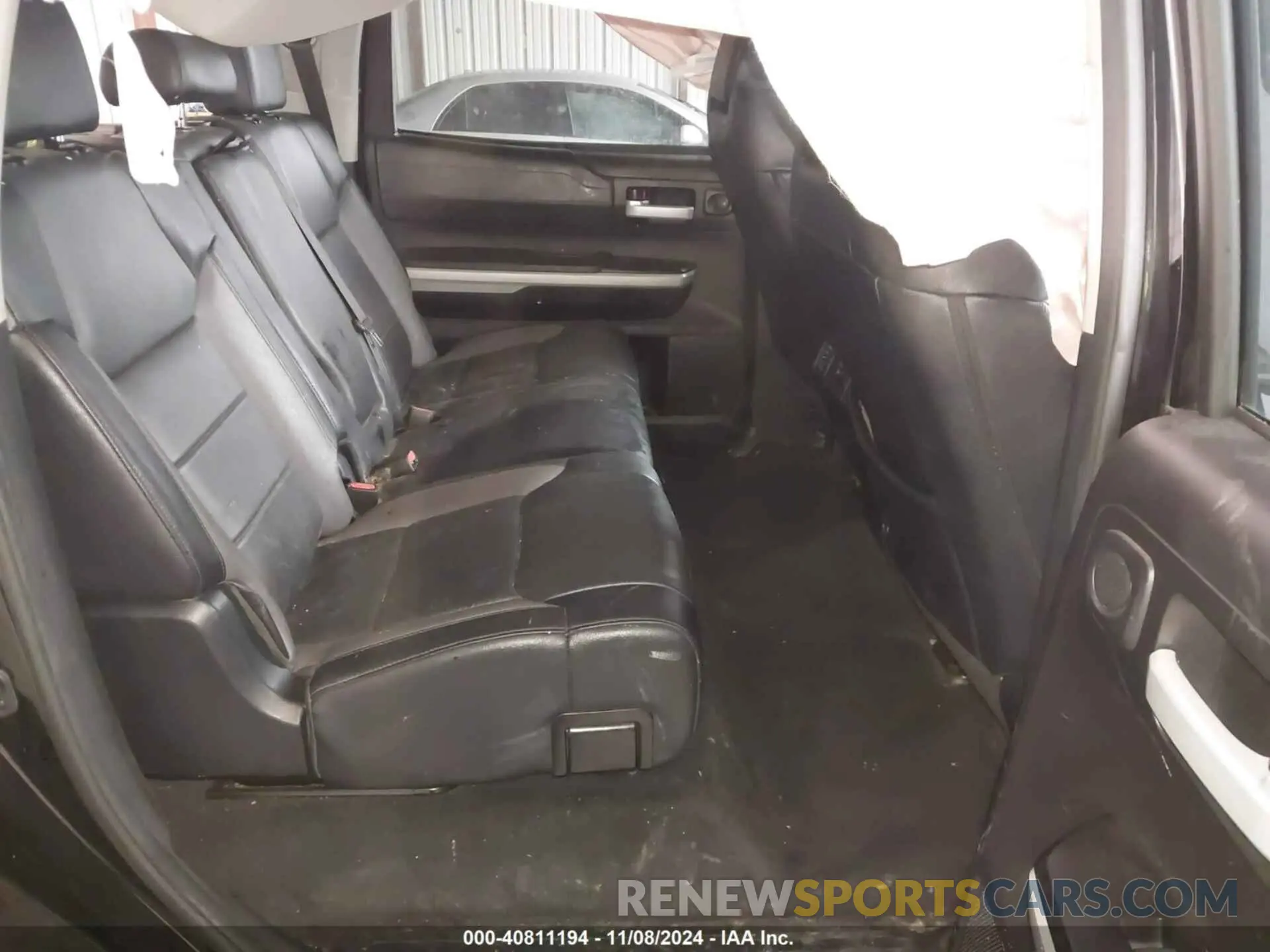 8 Photograph of a damaged car 5TFHY5F10KX858474 TOYOTA TUNDRA 2019