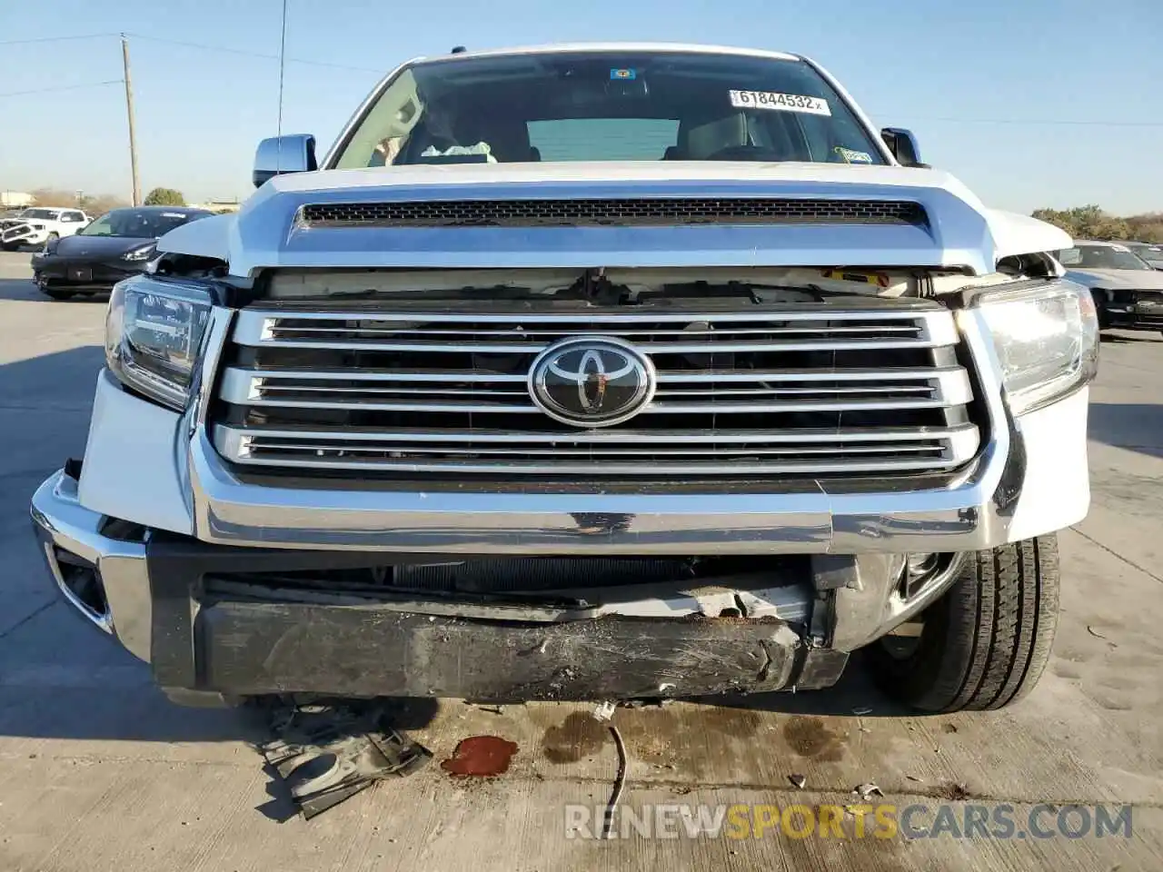 9 Photograph of a damaged car 5TFHY5F13KX818860 TOYOTA TUNDRA 2019