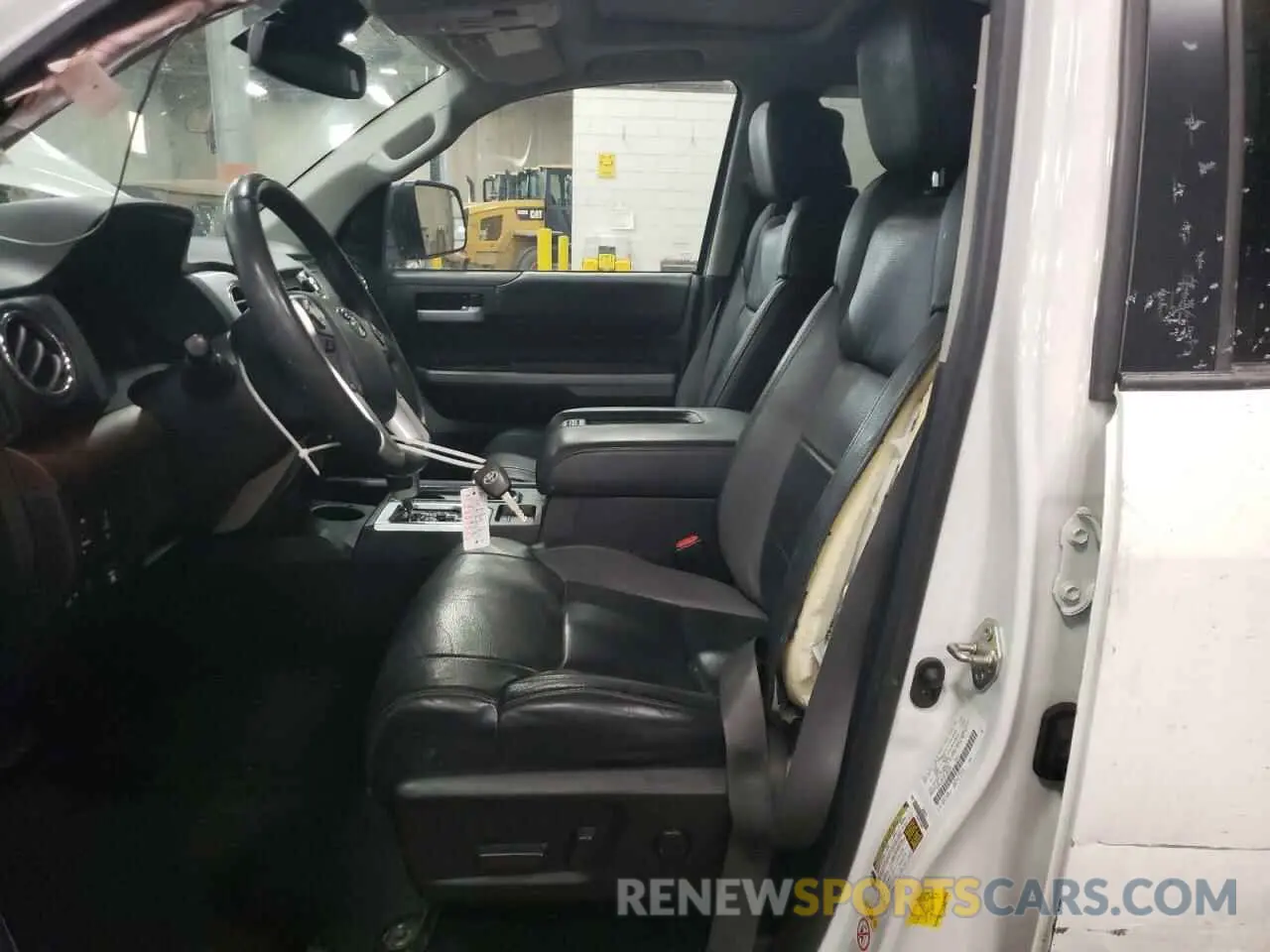 7 Photograph of a damaged car 5TFHY5F13KX862888 TOYOTA TUNDRA 2019