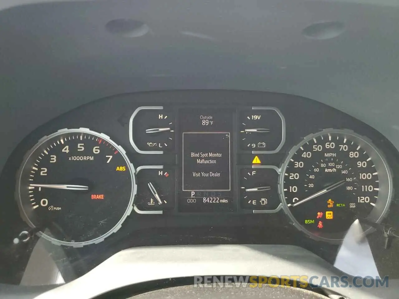 9 Photograph of a damaged car 5TFHY5F14KX791524 TOYOTA TUNDRA 2019