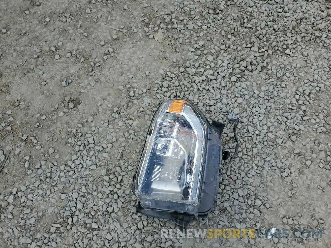 13 Photograph of a damaged car 5TFHY5F14KX812677 TOYOTA TUNDRA 2019