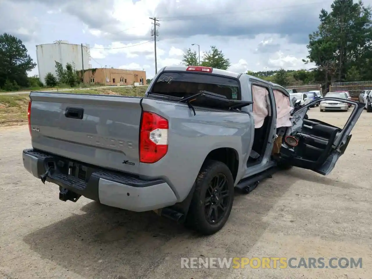 4 Photograph of a damaged car 5TFHY5F14KX813540 TOYOTA TUNDRA 2019