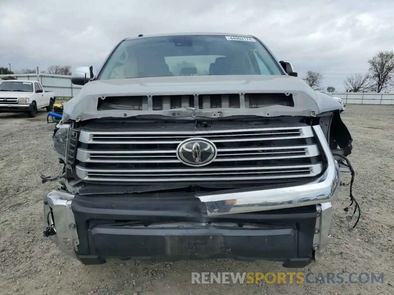 5 Photograph of a damaged car 5TFHY5F14KX865301 TOYOTA TUNDRA 2019