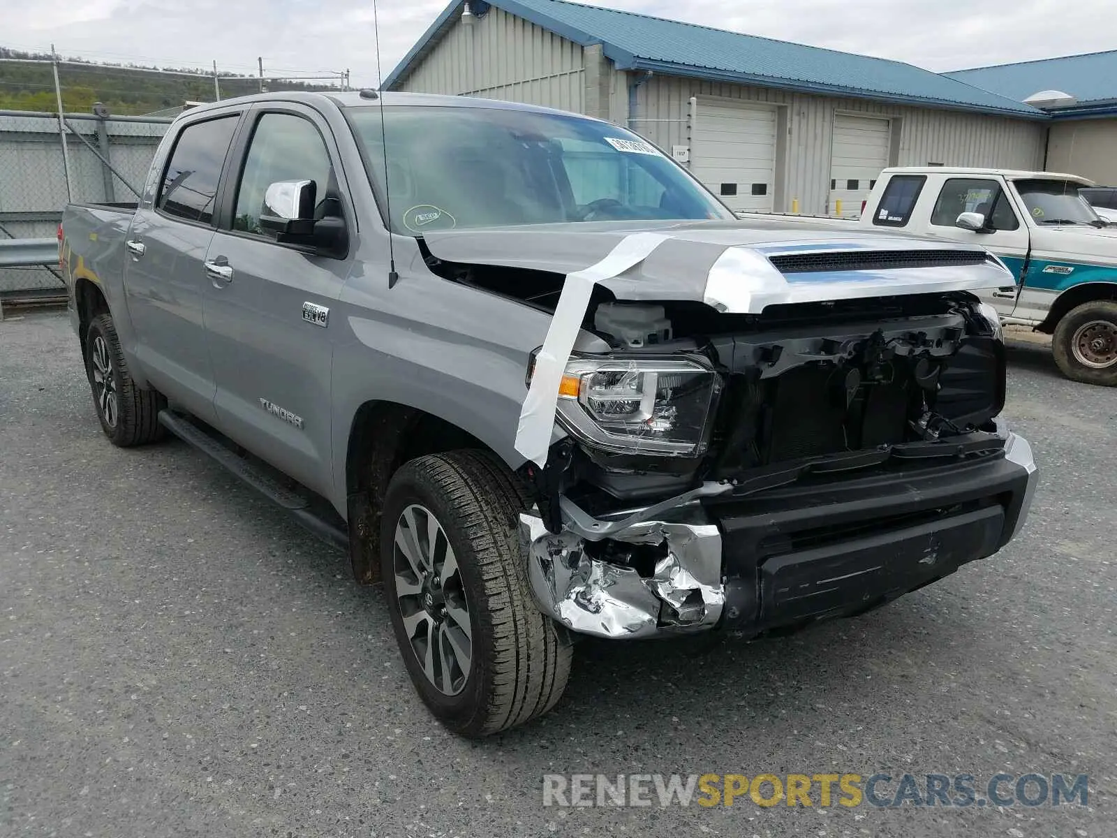 1 Photograph of a damaged car 5TFHY5F14KX870000 TOYOTA TUNDRA 2019