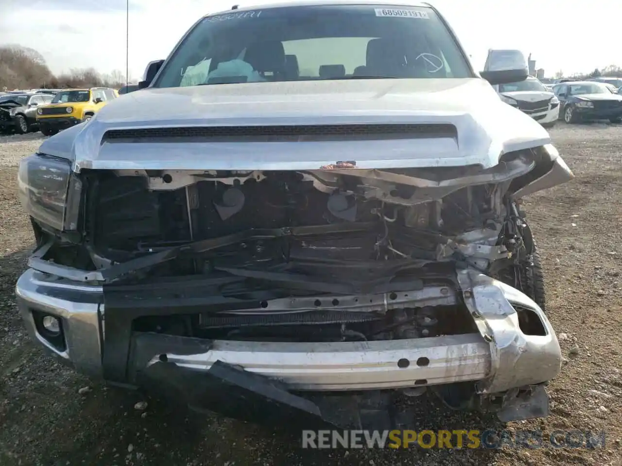 9 Photograph of a damaged car 5TFHY5F15KX847762 TOYOTA TUNDRA 2019