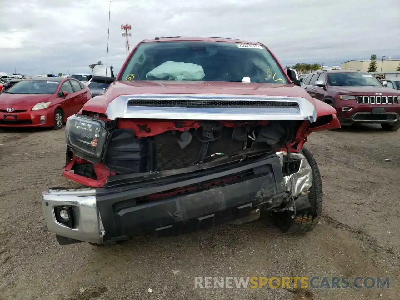 9 Photograph of a damaged car 5TFHY5F17KX796944 TOYOTA TUNDRA 2019