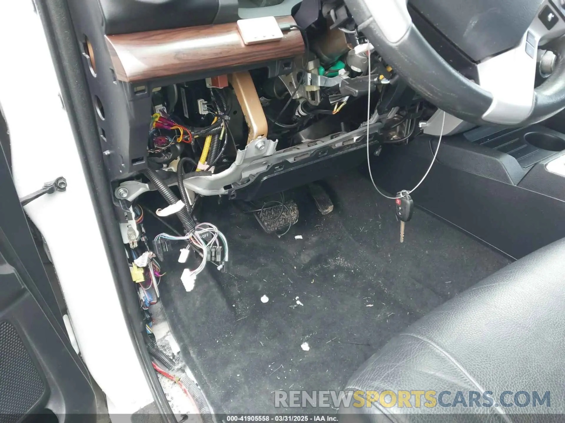 6 Photograph of a damaged car 5TFHY5F17KX797348 TOYOTA TUNDRA 2019