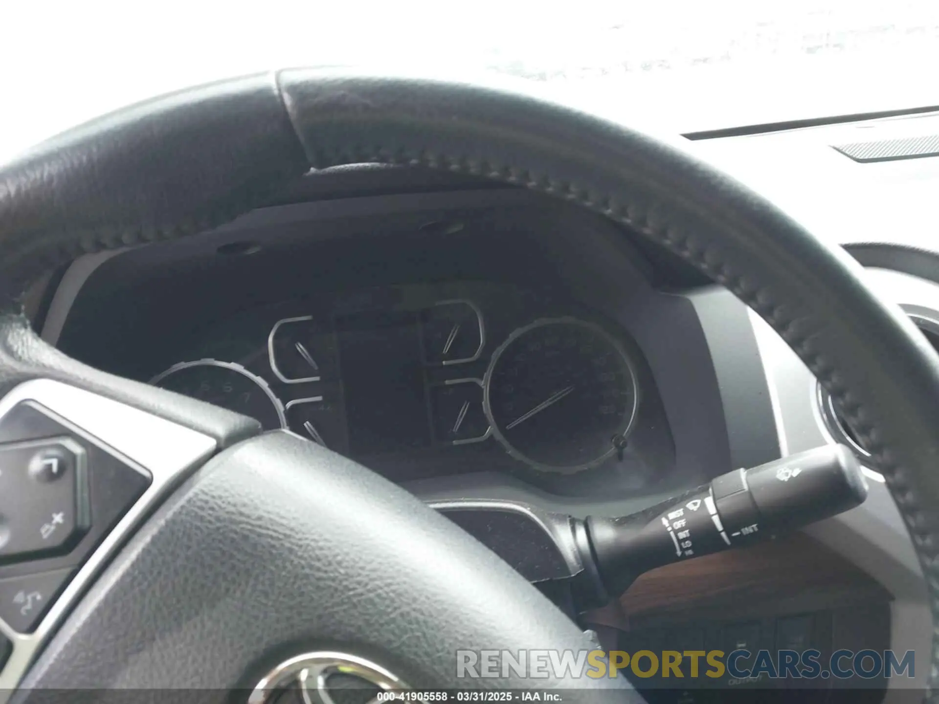 7 Photograph of a damaged car 5TFHY5F17KX797348 TOYOTA TUNDRA 2019