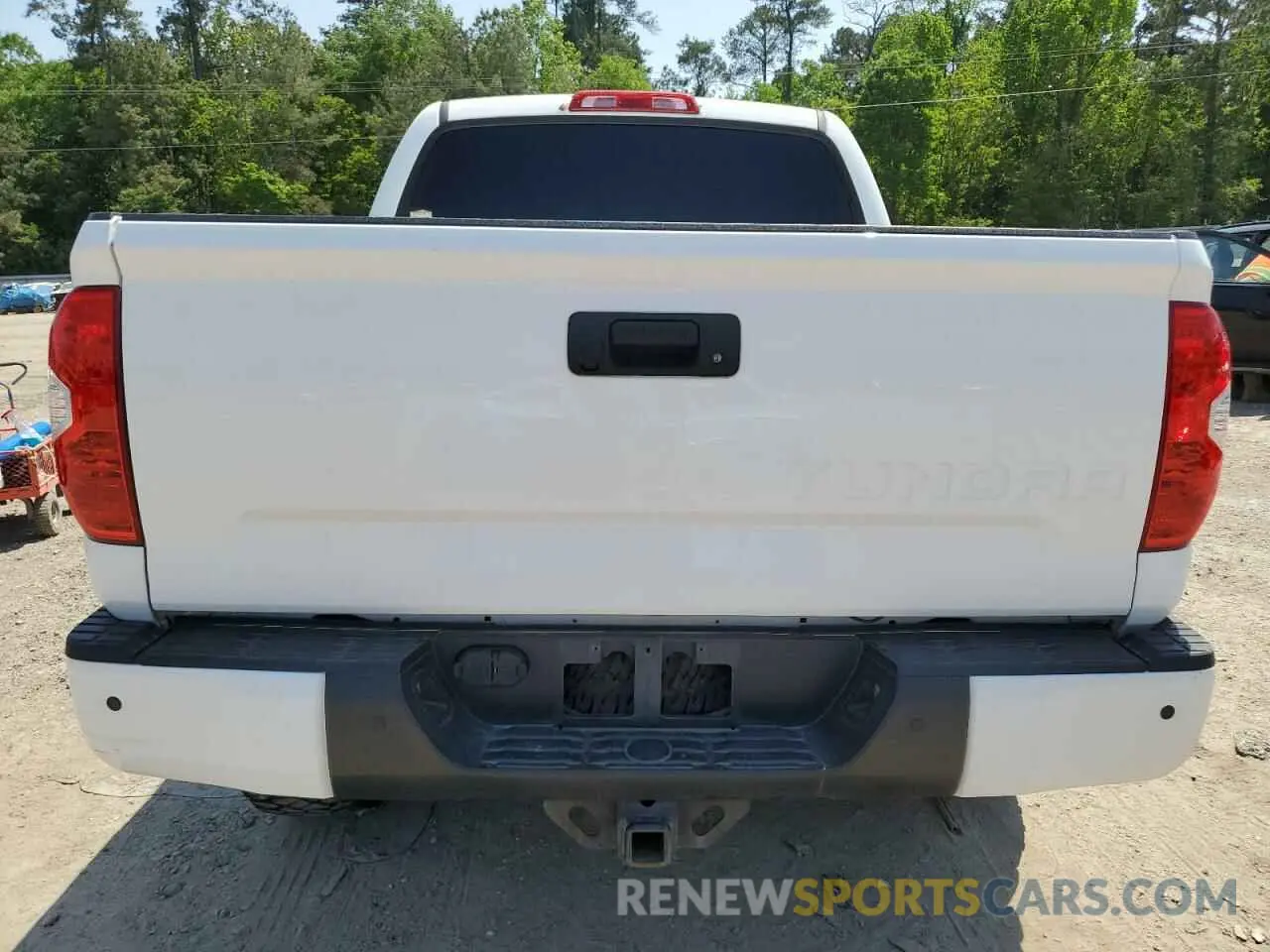 6 Photograph of a damaged car 5TFHY5F17KX858925 TOYOTA TUNDRA 2019
